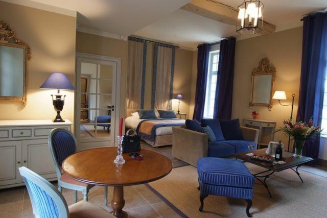 Chateau D'Augerville Golf & Spa Resort Exterior photo
